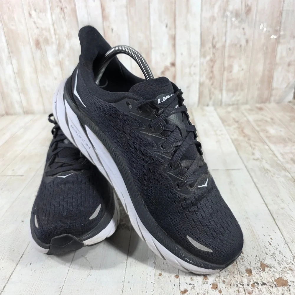 Hoka Clifton 8 Womens Running Shoes Black White 1119394 BWHT Size 9B